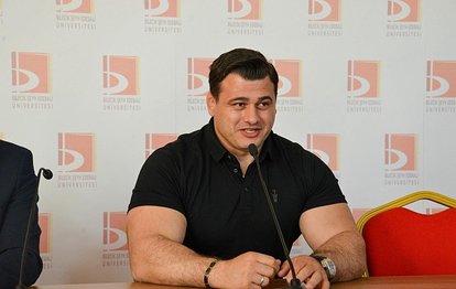 Milli güreşçi Rıza Kayaalp'e fahri doktora unvanı